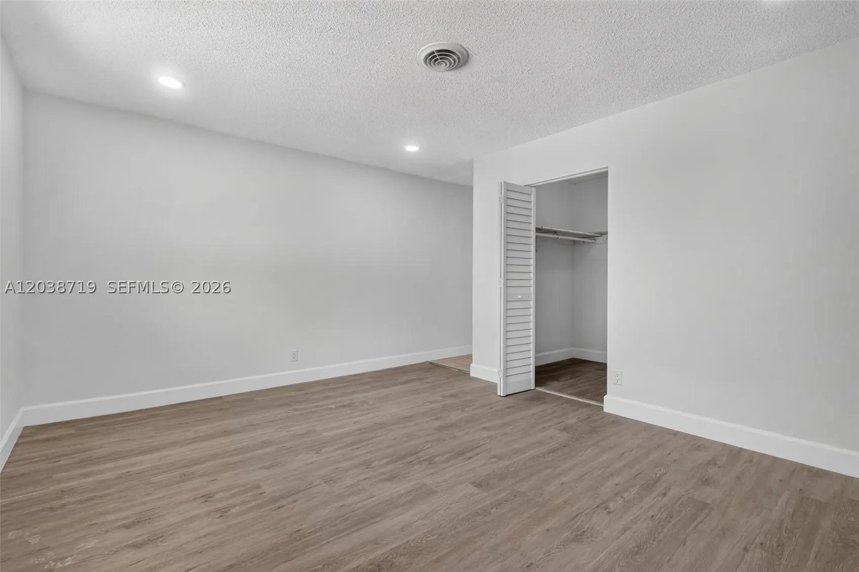 258 SW 8th St