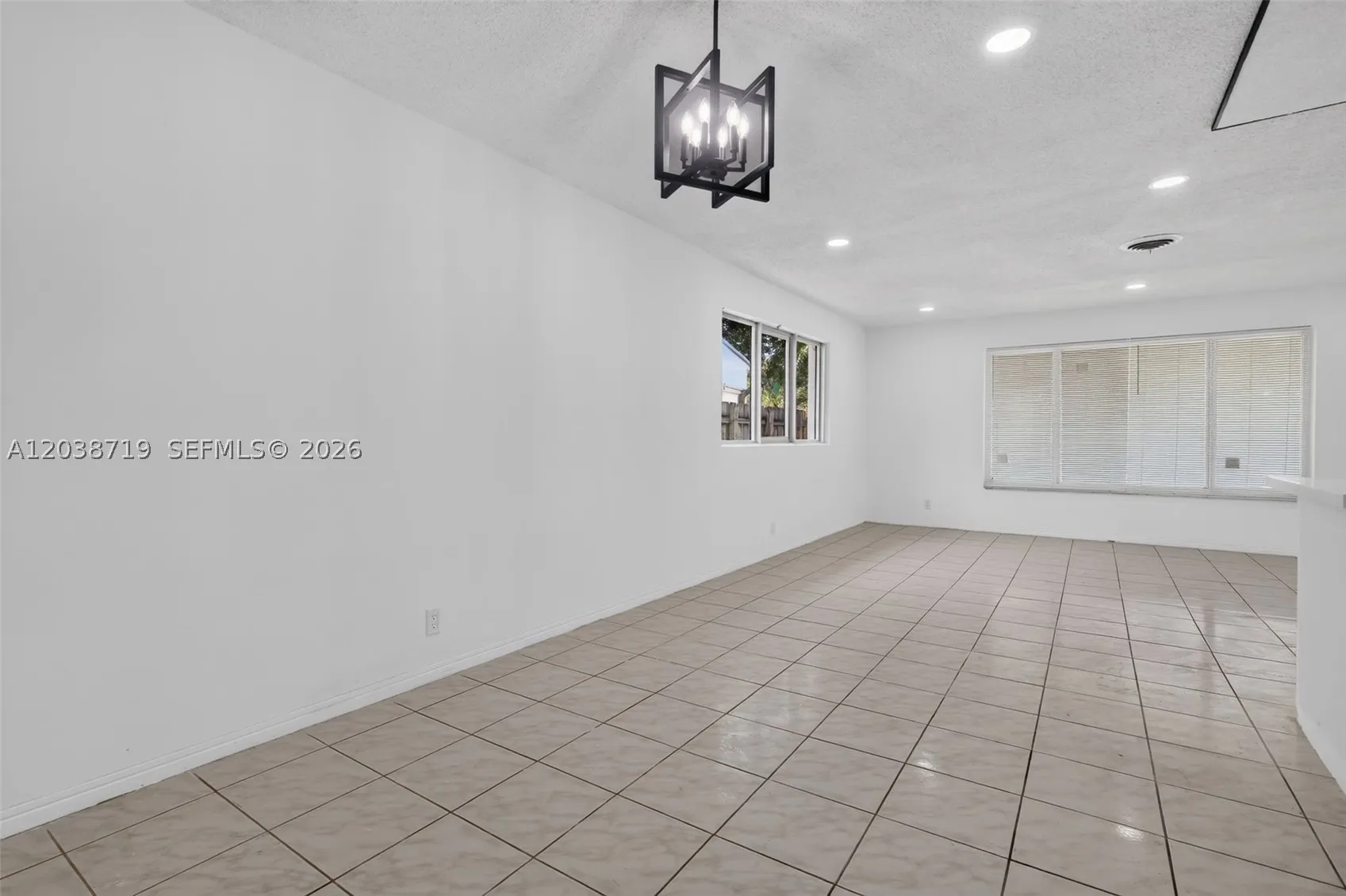 258 SW 8th St