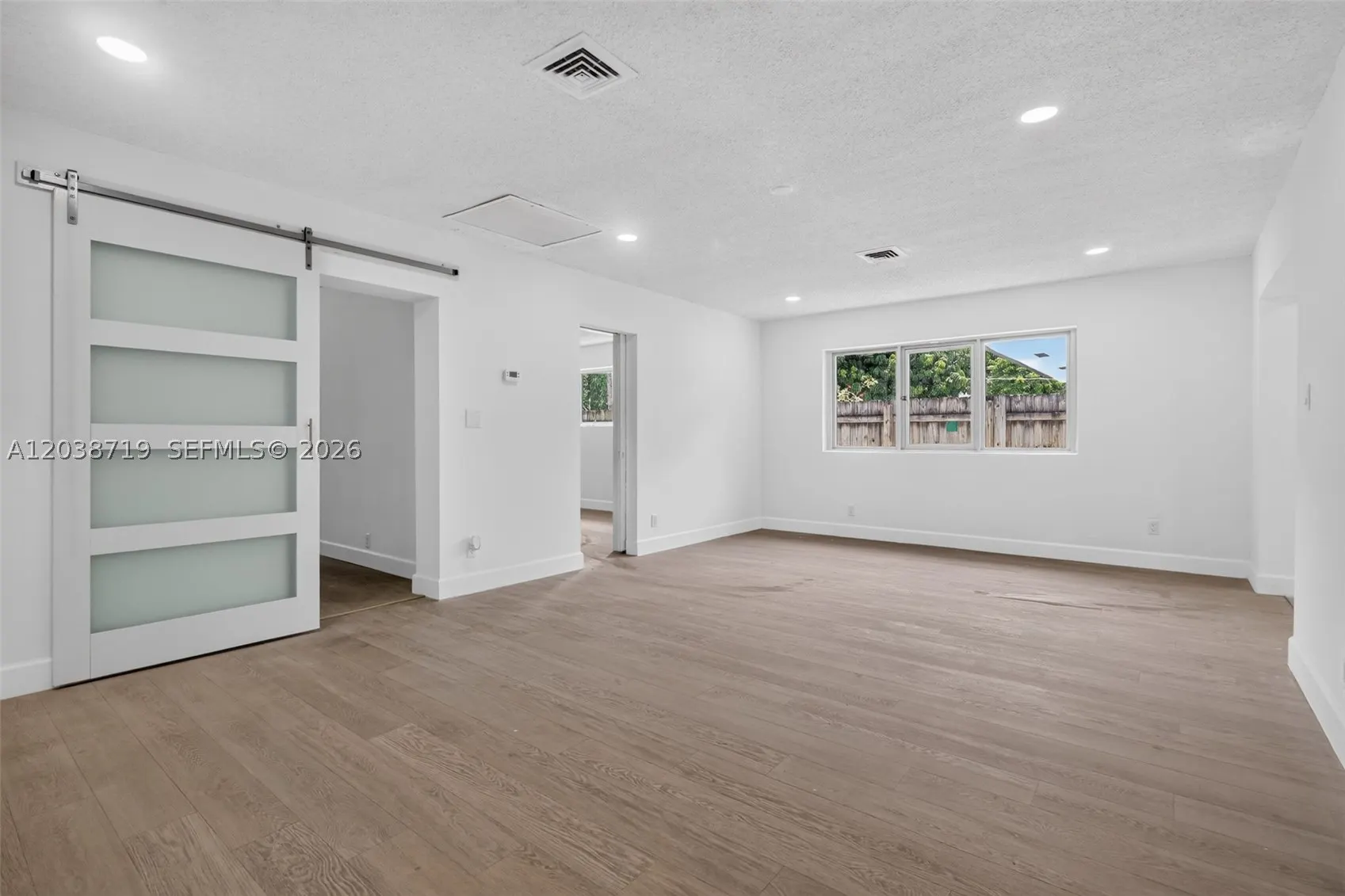 258 SW 8th St