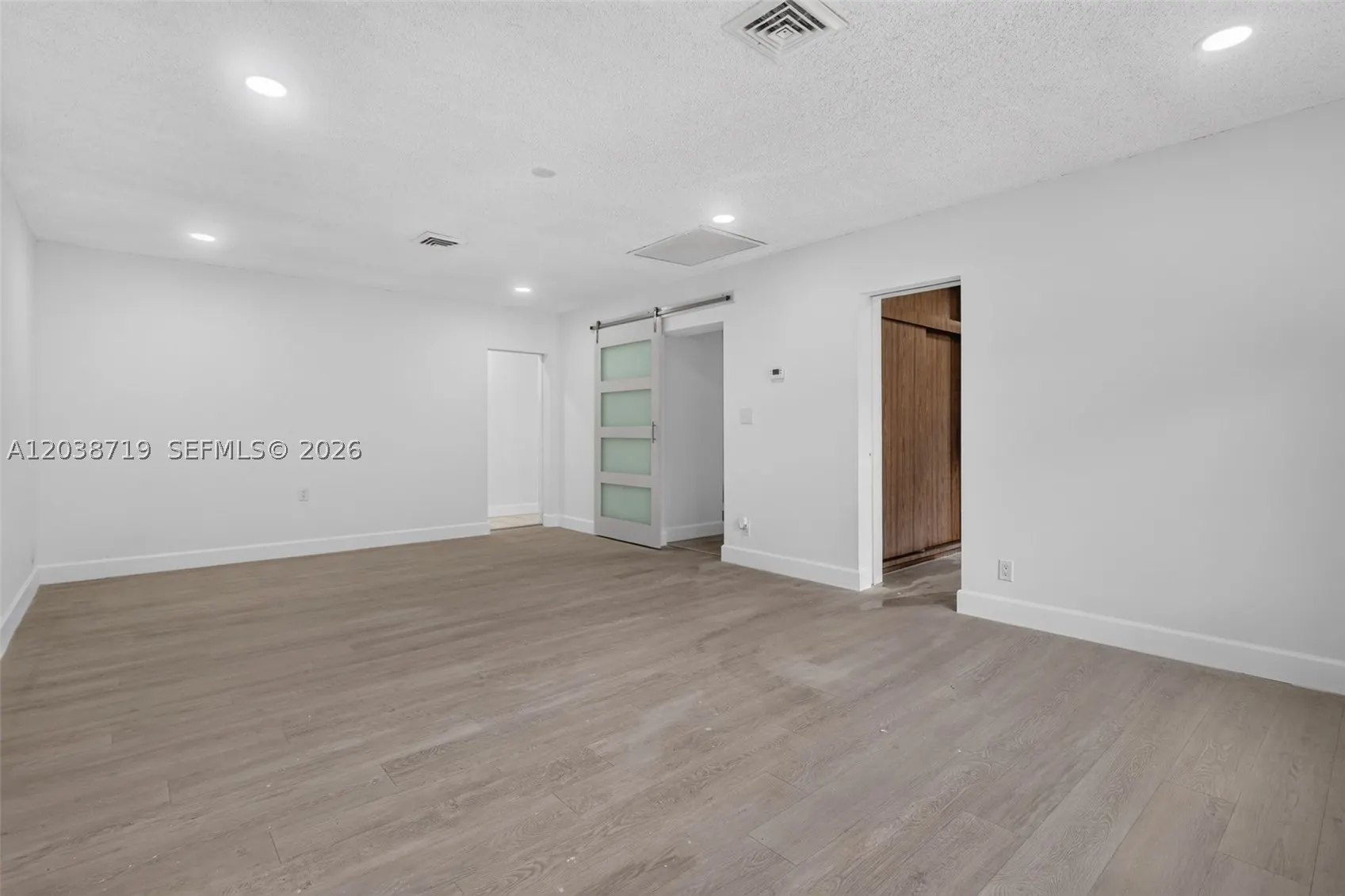 258 SW 8th St