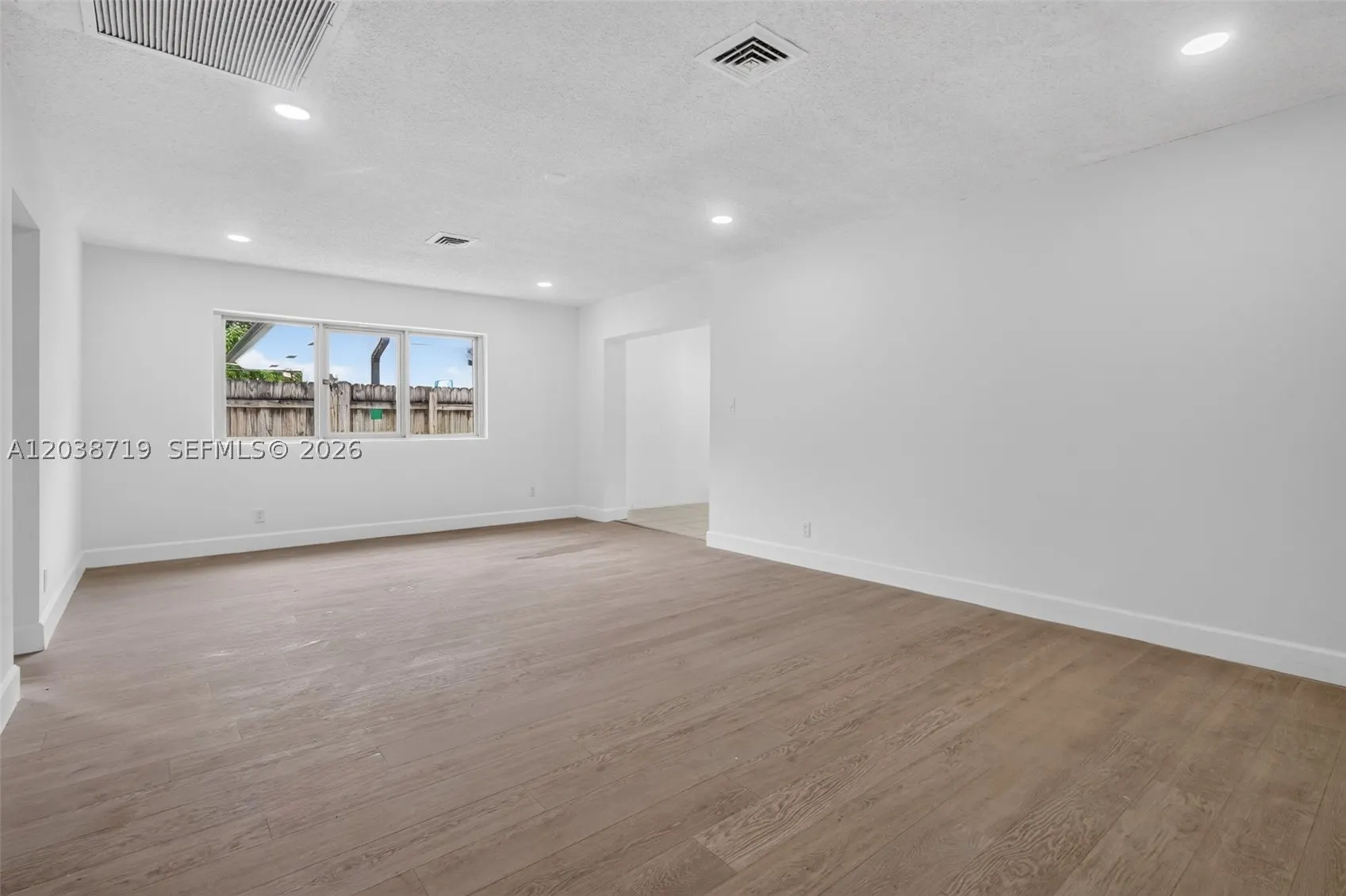 258 SW 8th St
