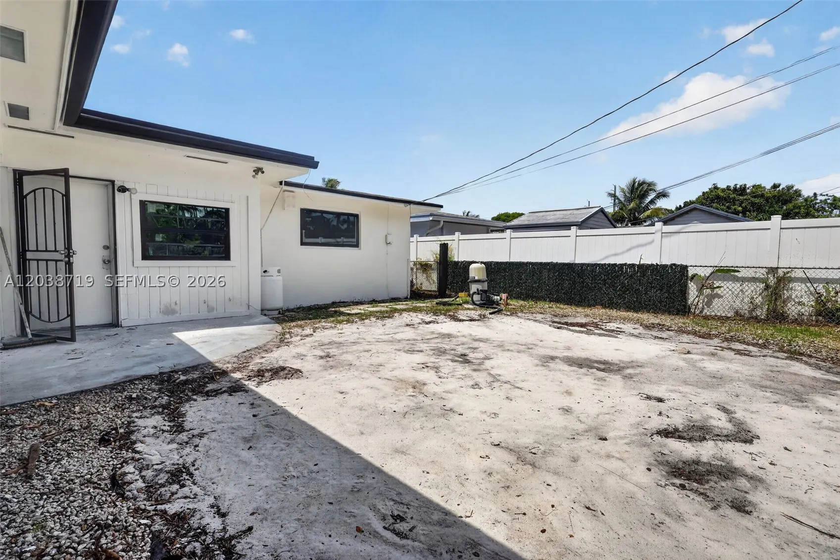 258 SW 8th St
