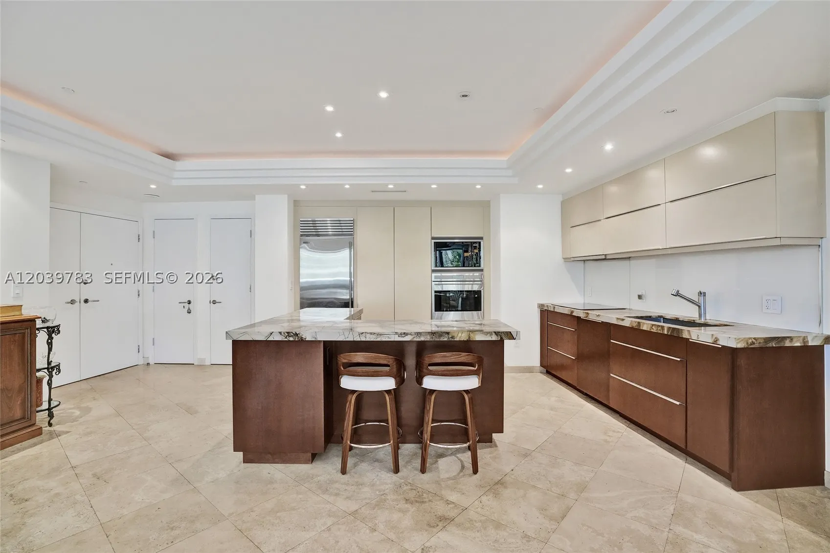 9601 Collins Ave #402