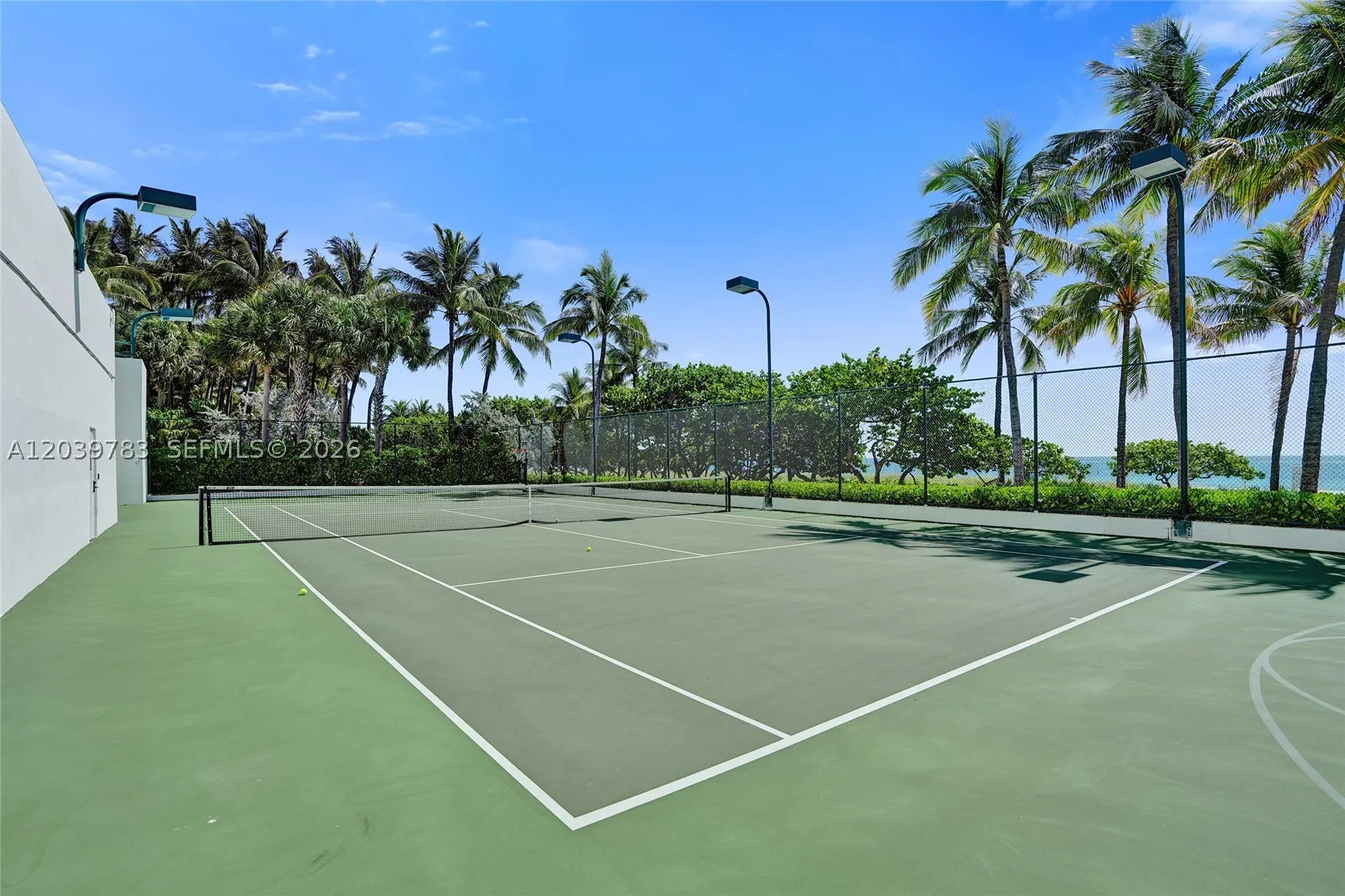 9601 Collins Ave #402