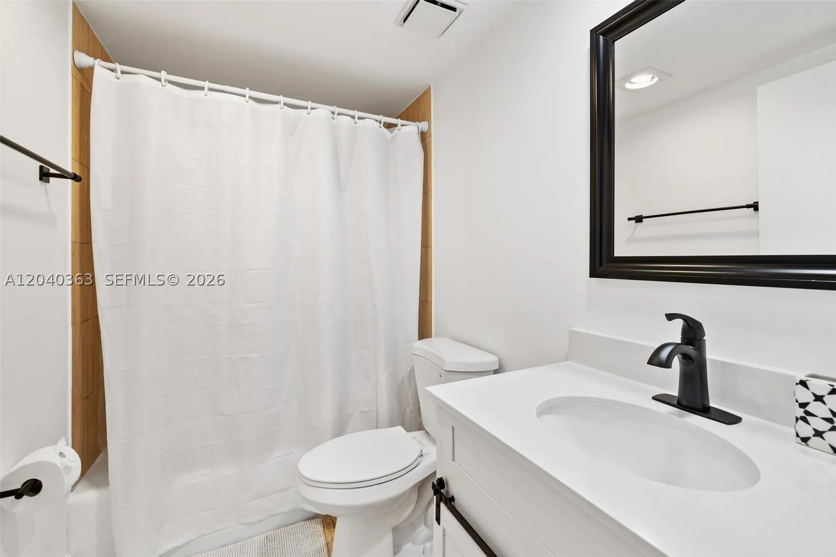 10175 Collins Ave #103