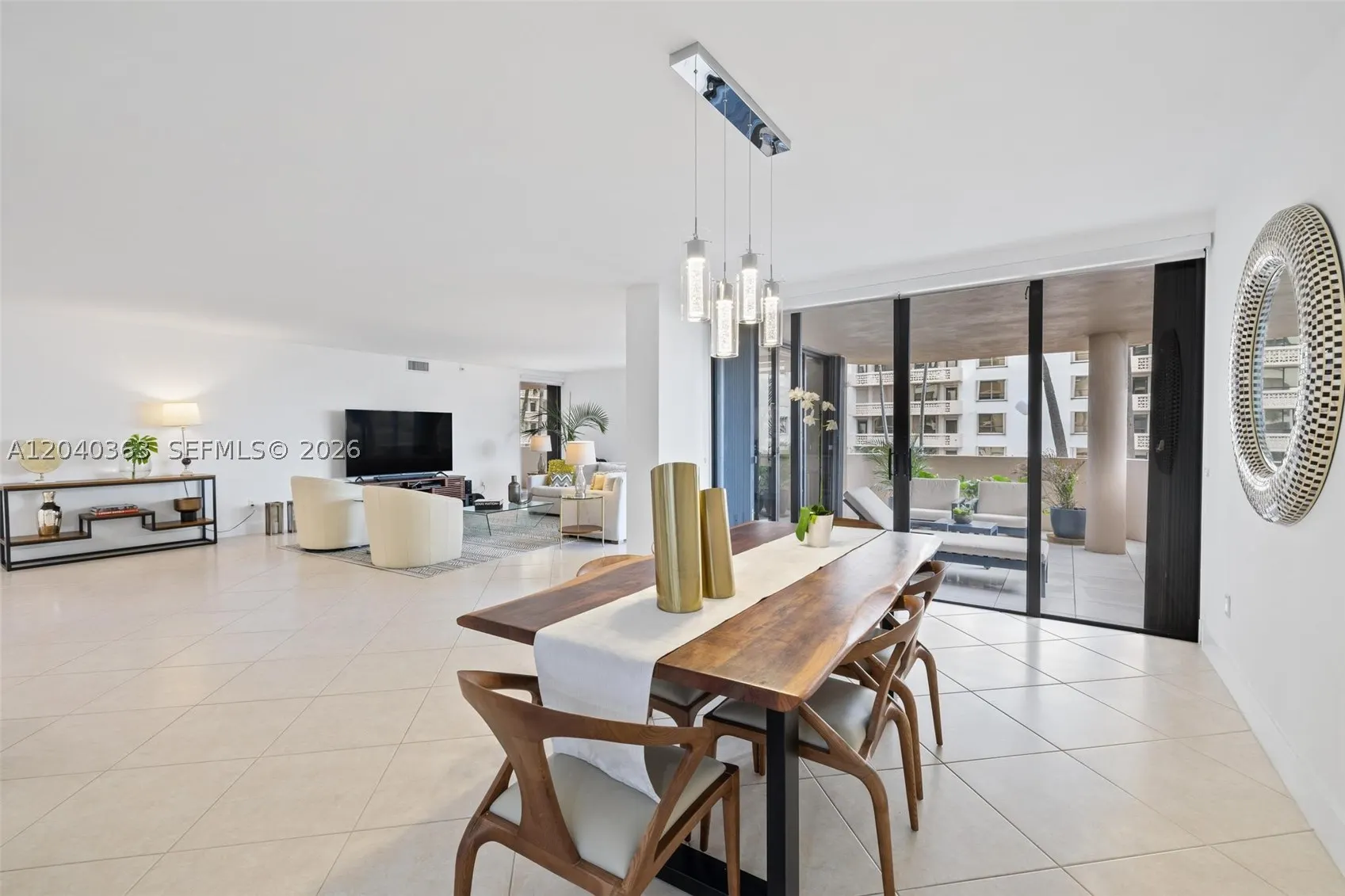 10175 Collins Ave #103