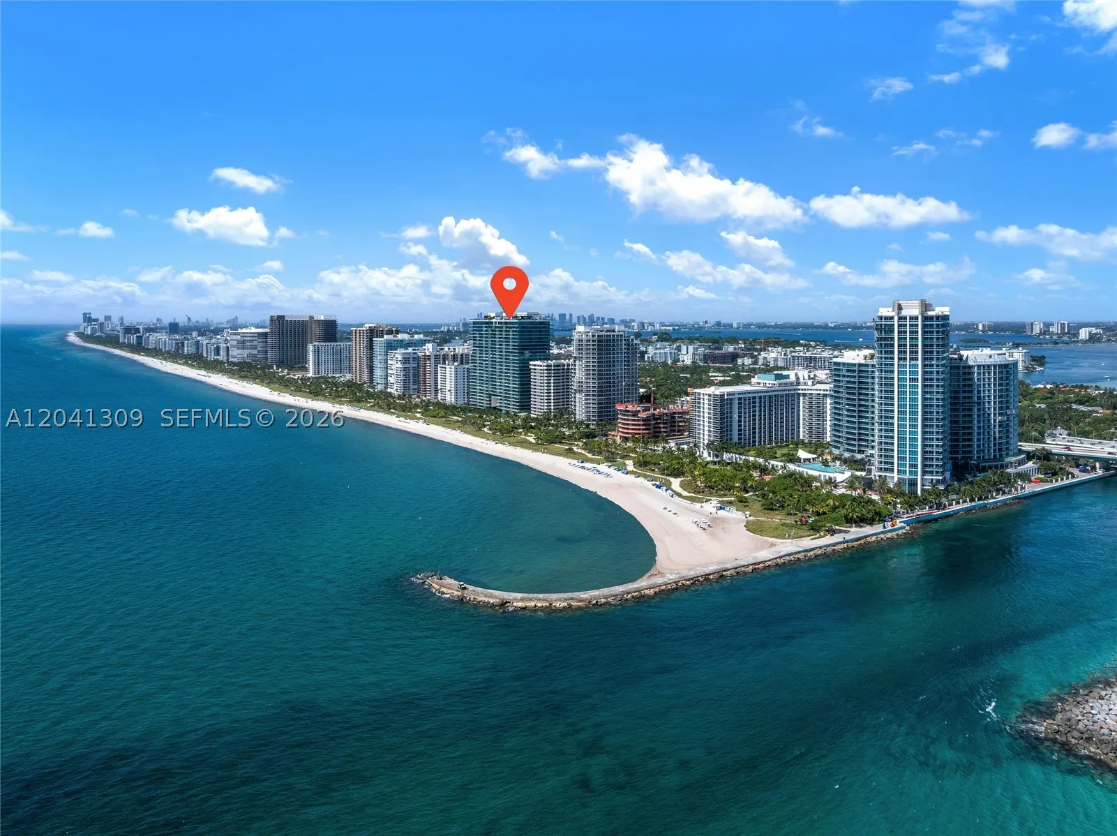 10201 Collins Ave #906