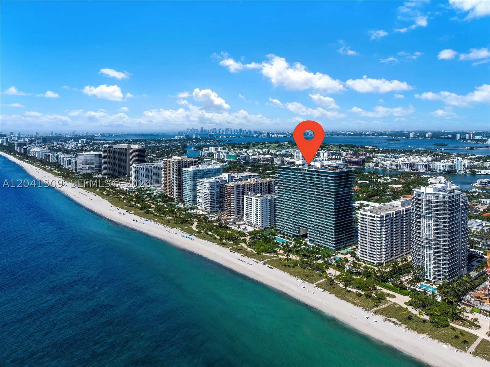 10201 Collins Ave #906