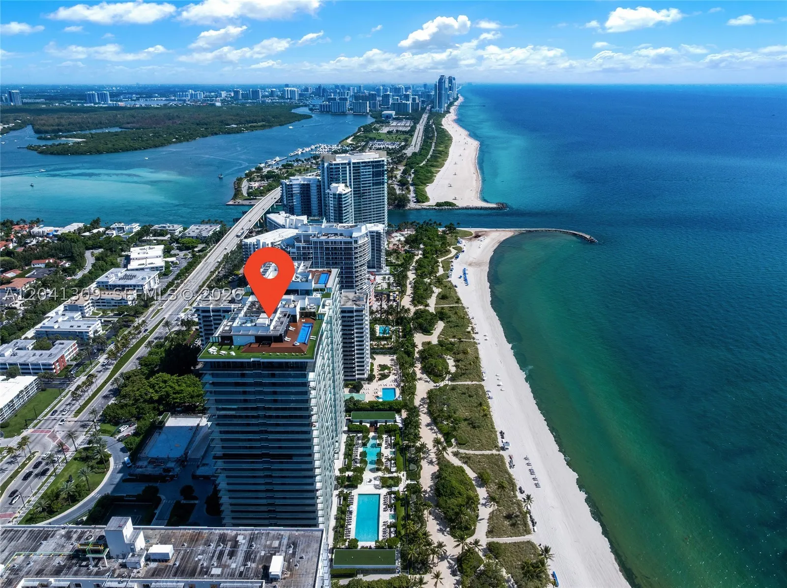 10201 Collins Ave #906