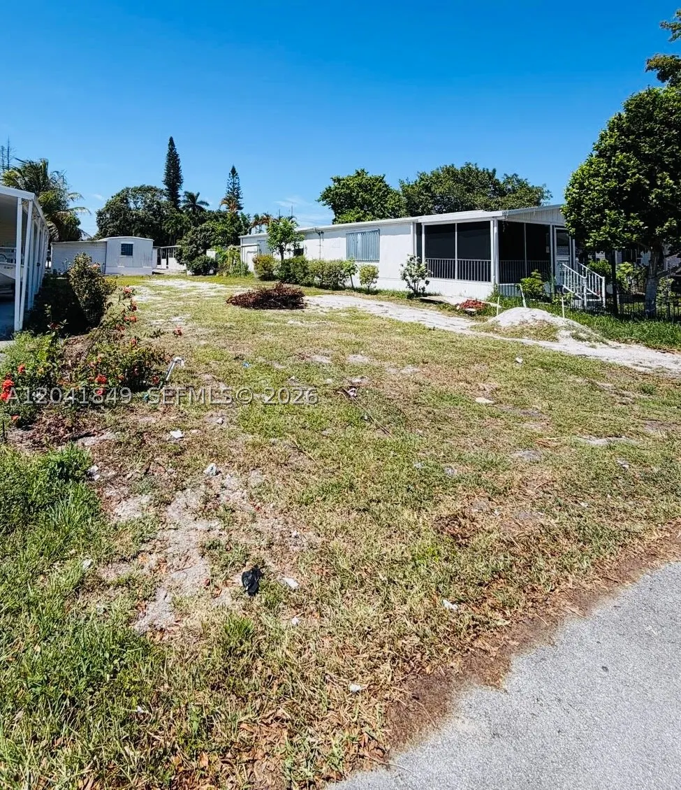 2651 E Marina Dr