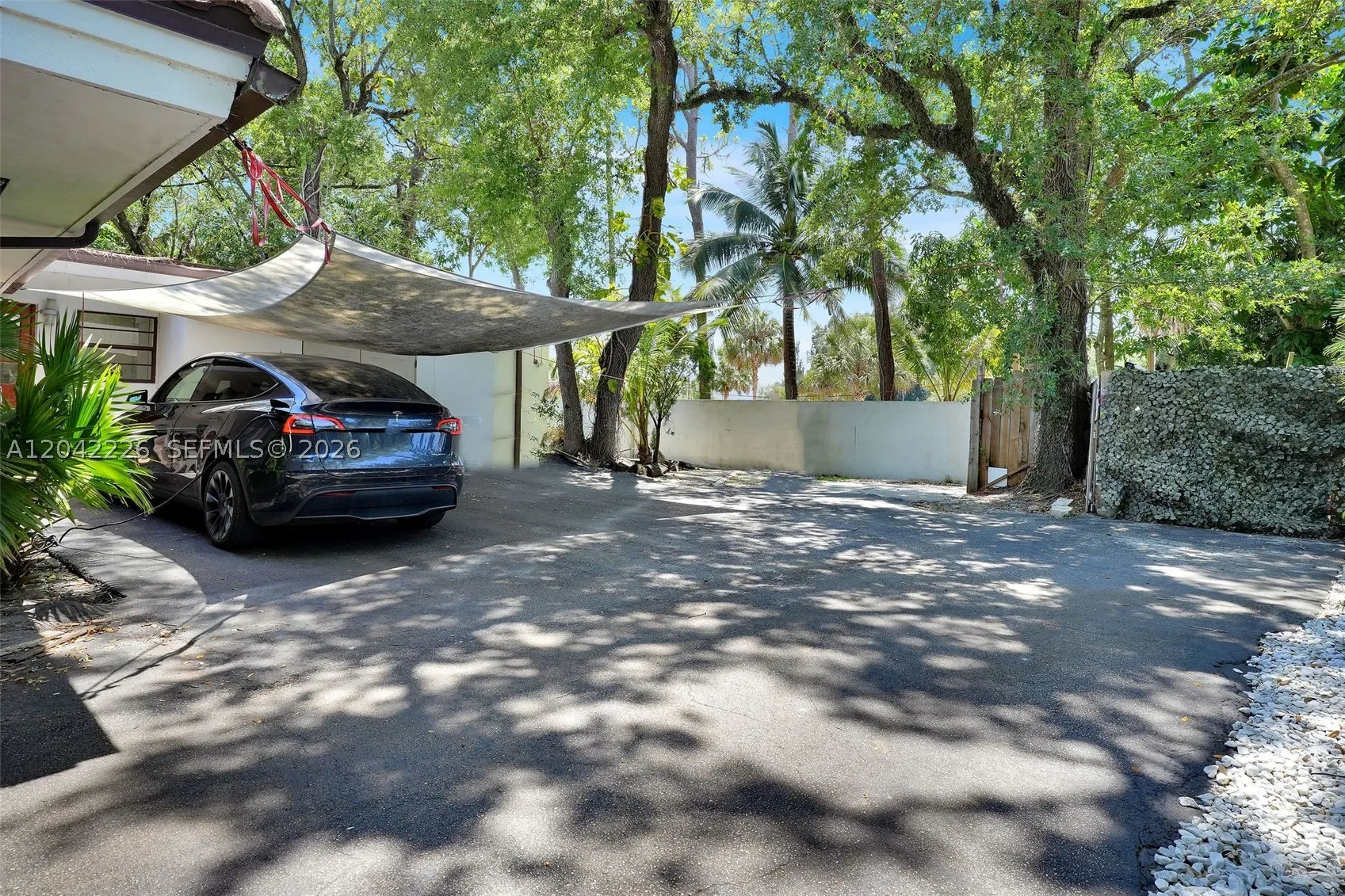 5801 SW 37th Ter