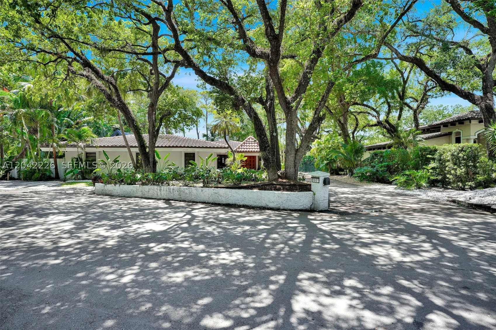 5801 SW 37th Ter