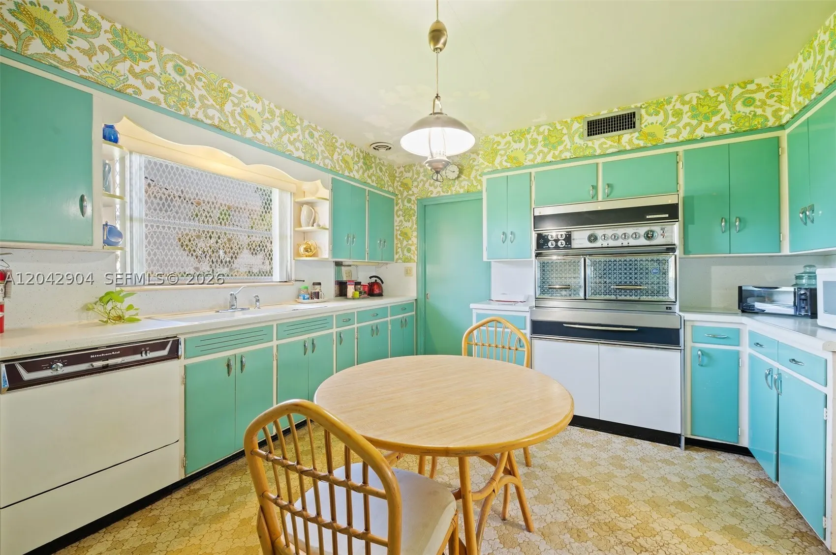 20 SW 4th St