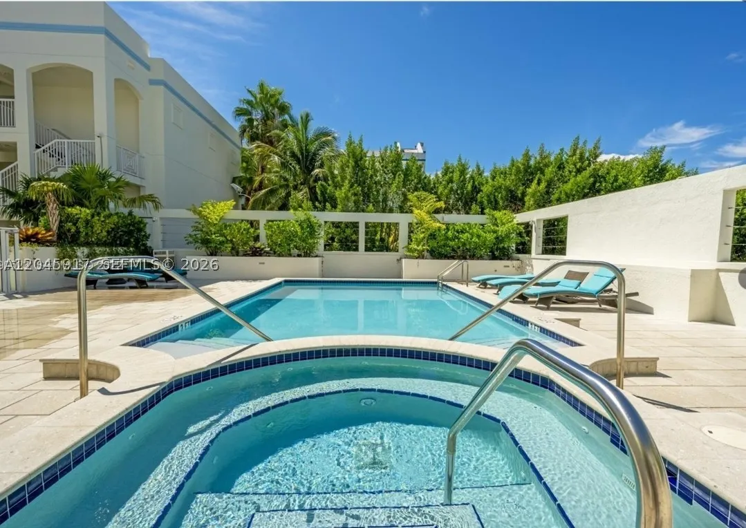 9172 Collins Ave #218