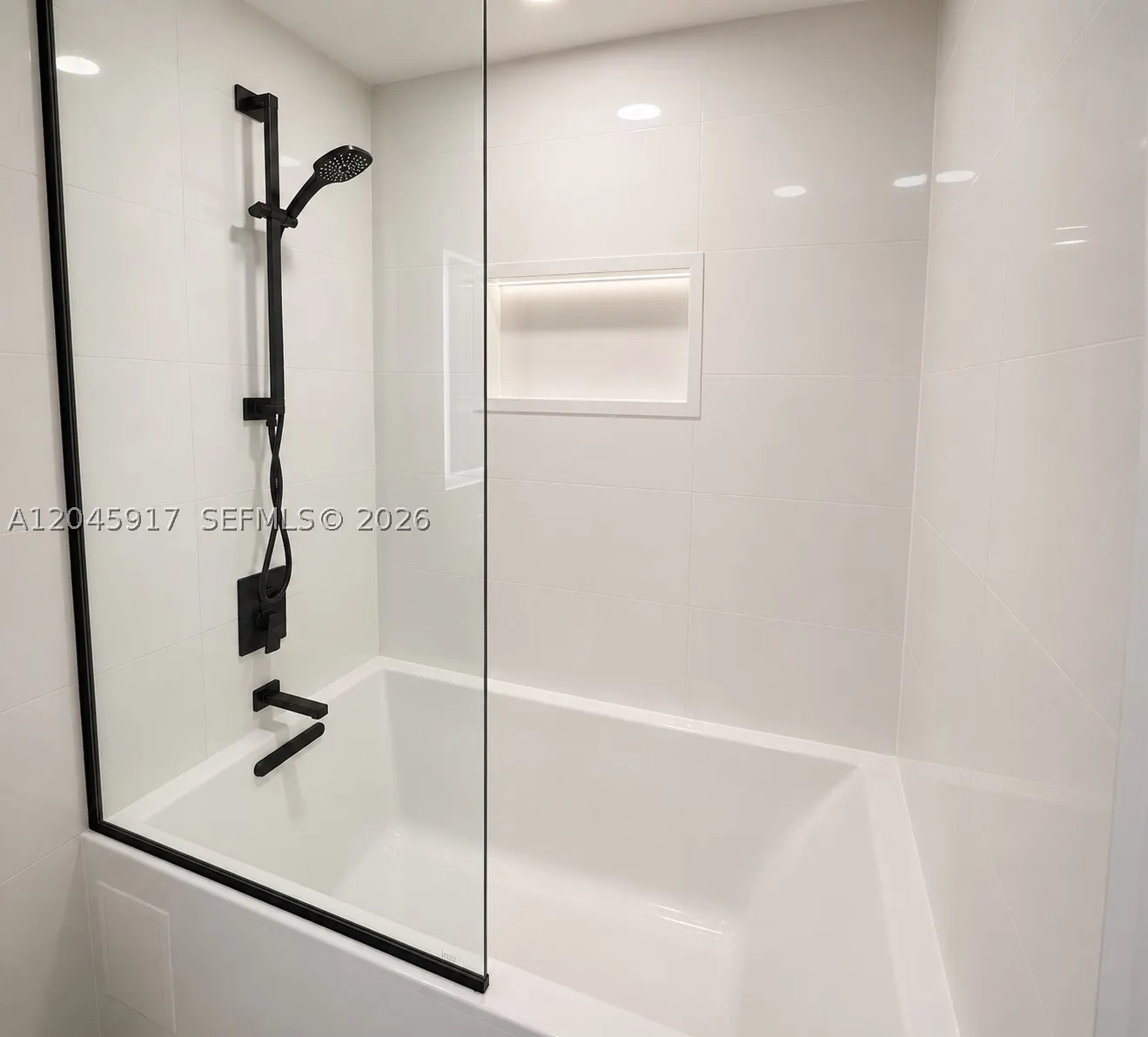 9172 Collins Ave #218