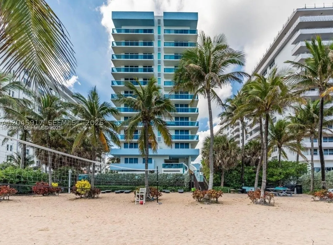 9172 Collins Ave #218