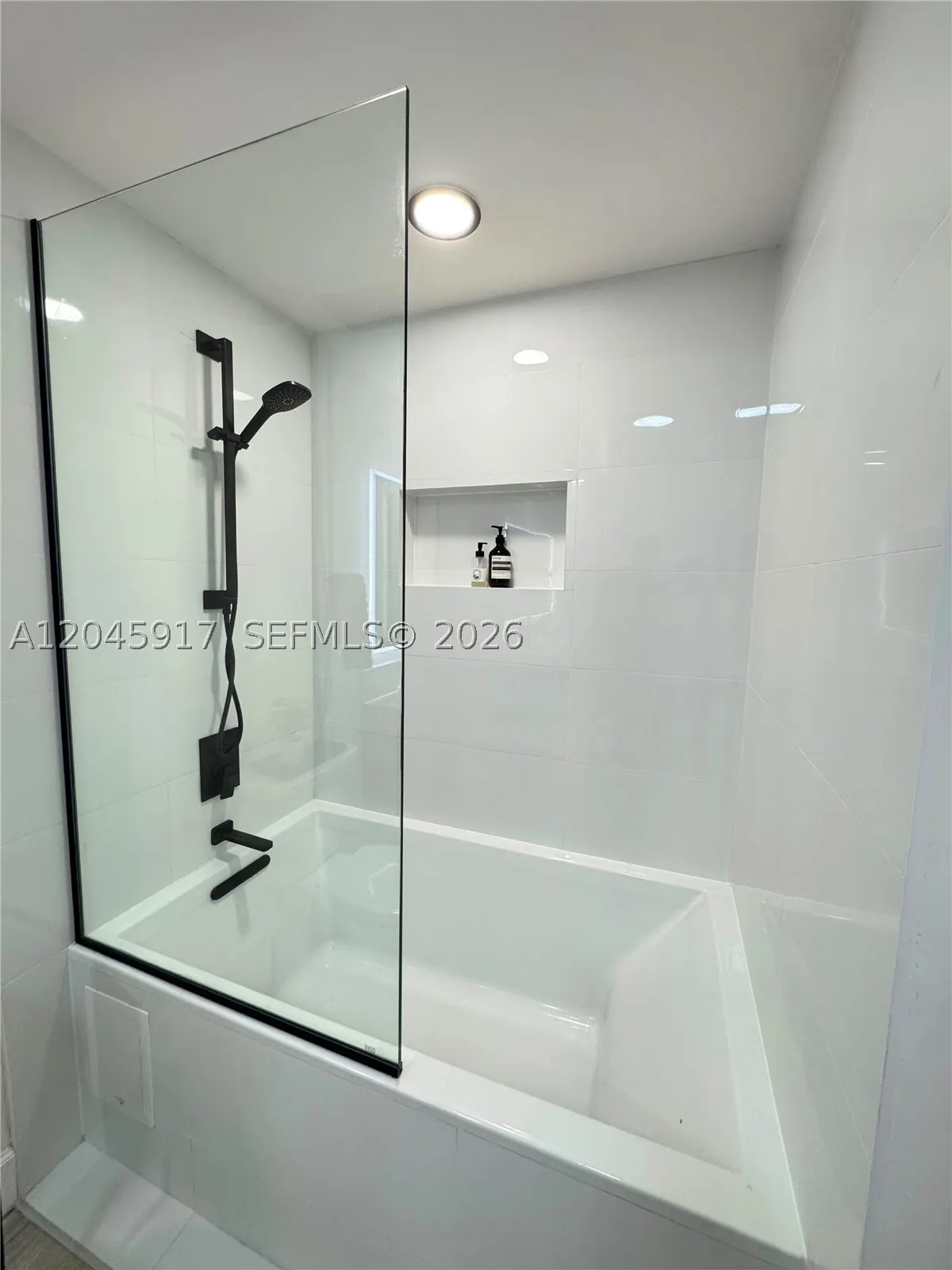 9172 Collins Ave #218