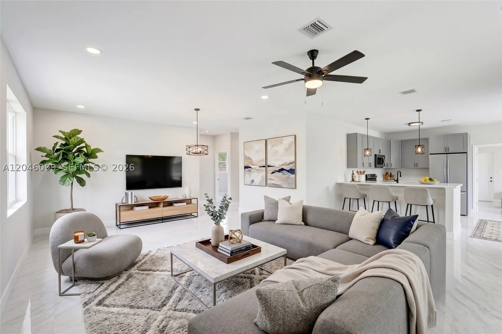 211 NW 14th Ct
