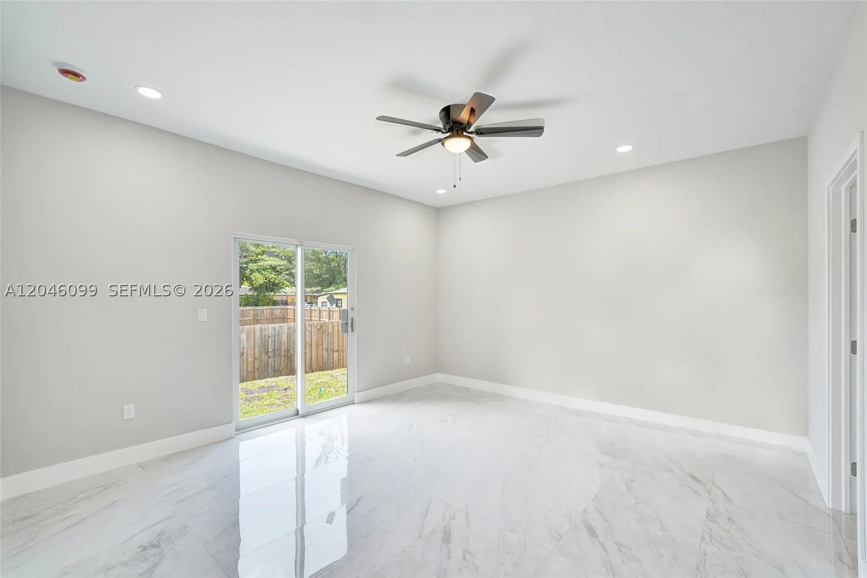 211 NW 14th Ct