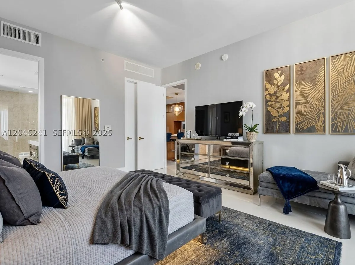 9705 Collins Ave #1804N