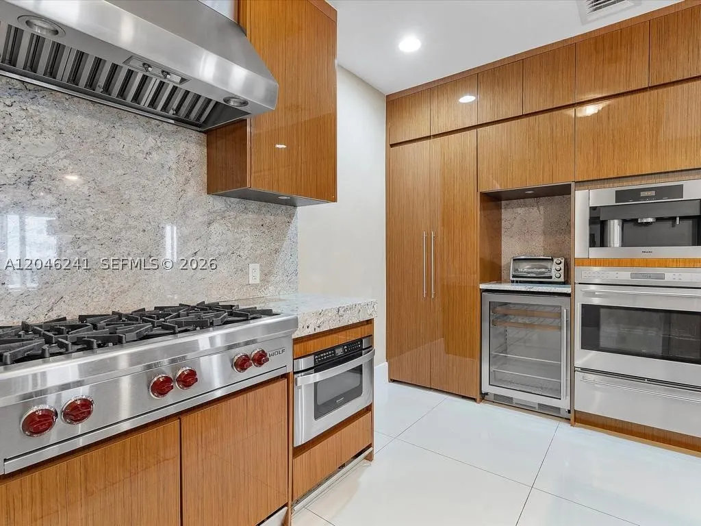 9705 Collins Ave #1804N