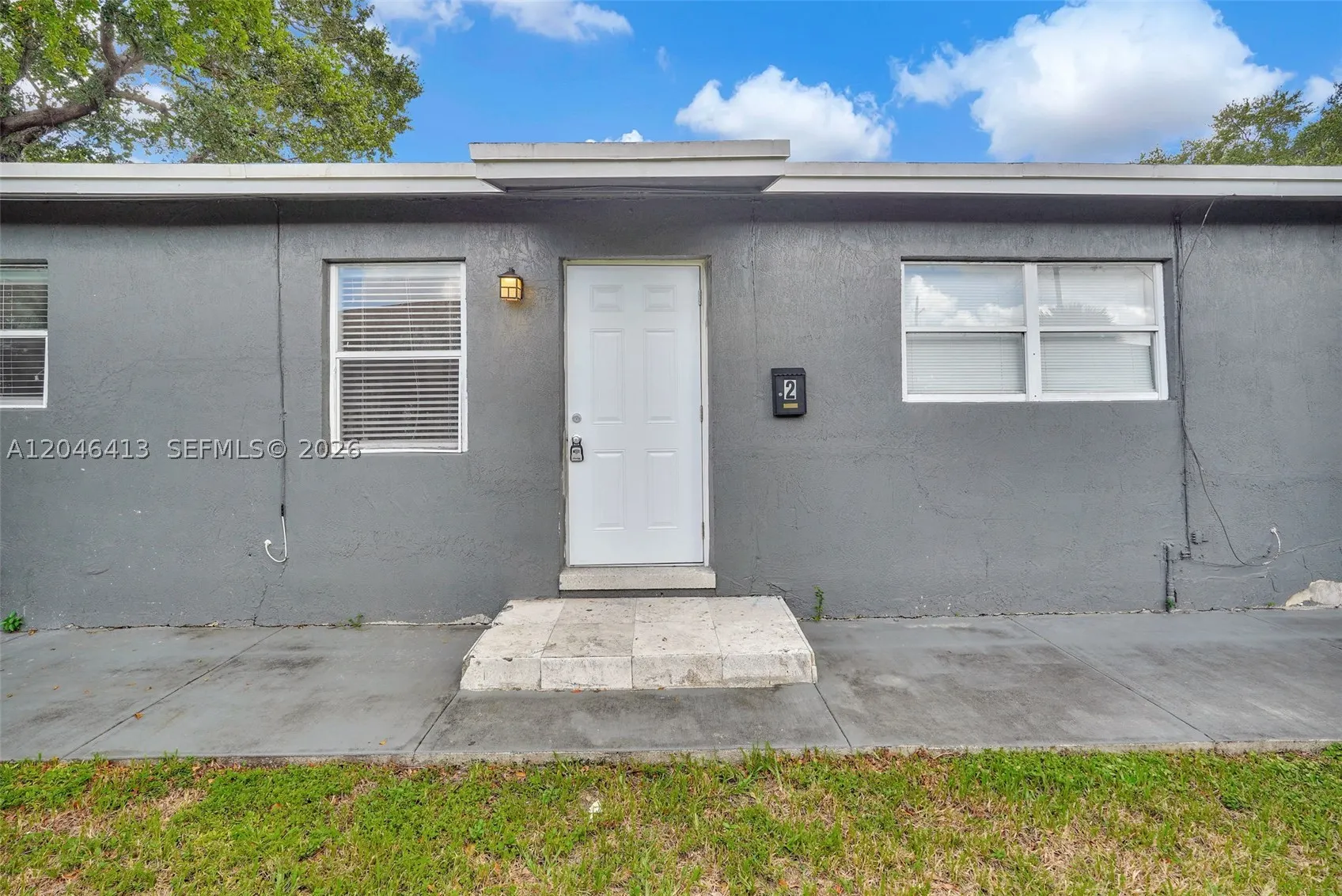 746 SW 4th St