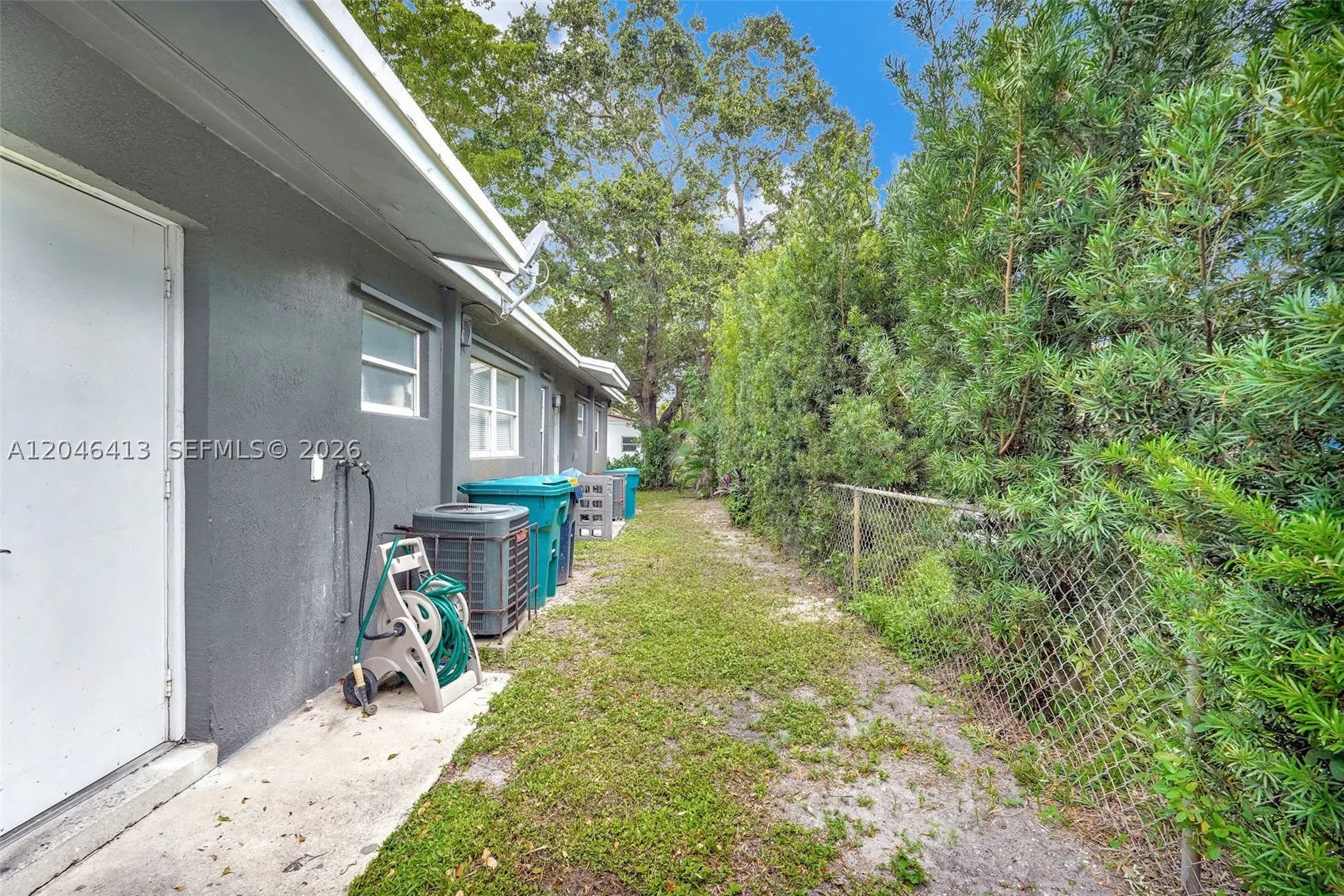 746 SW 4th St