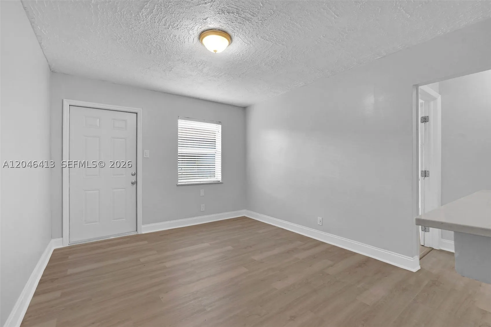 746 SW 4th St