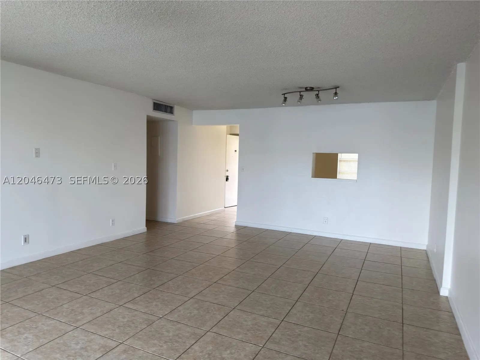 141 SE 3rd Ave #106