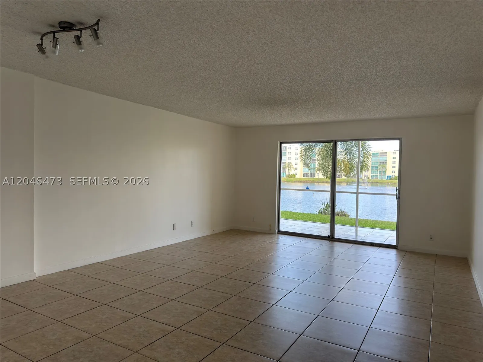 141 SE 3rd Ave #106
