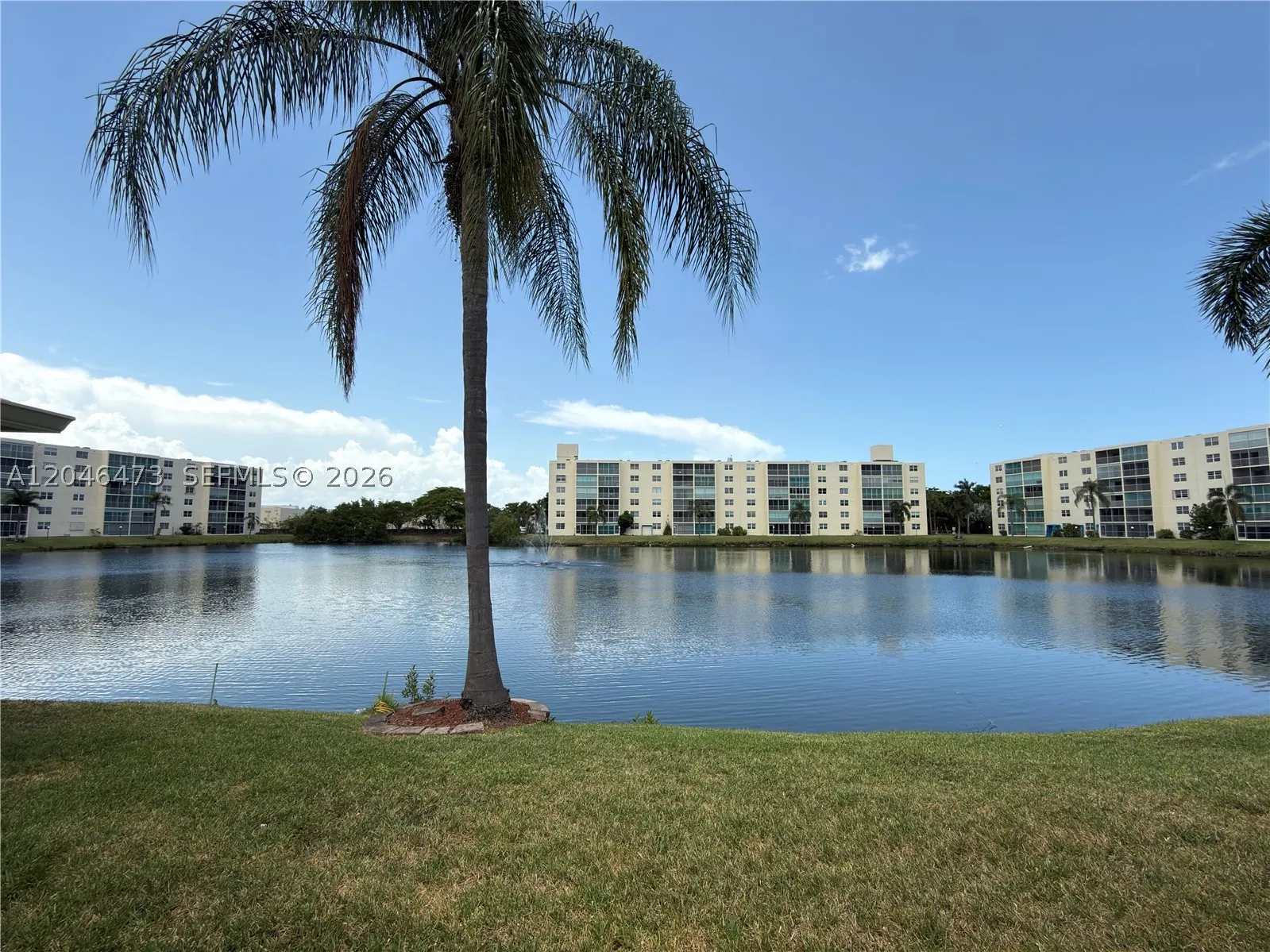 141 SE 3rd Ave #106