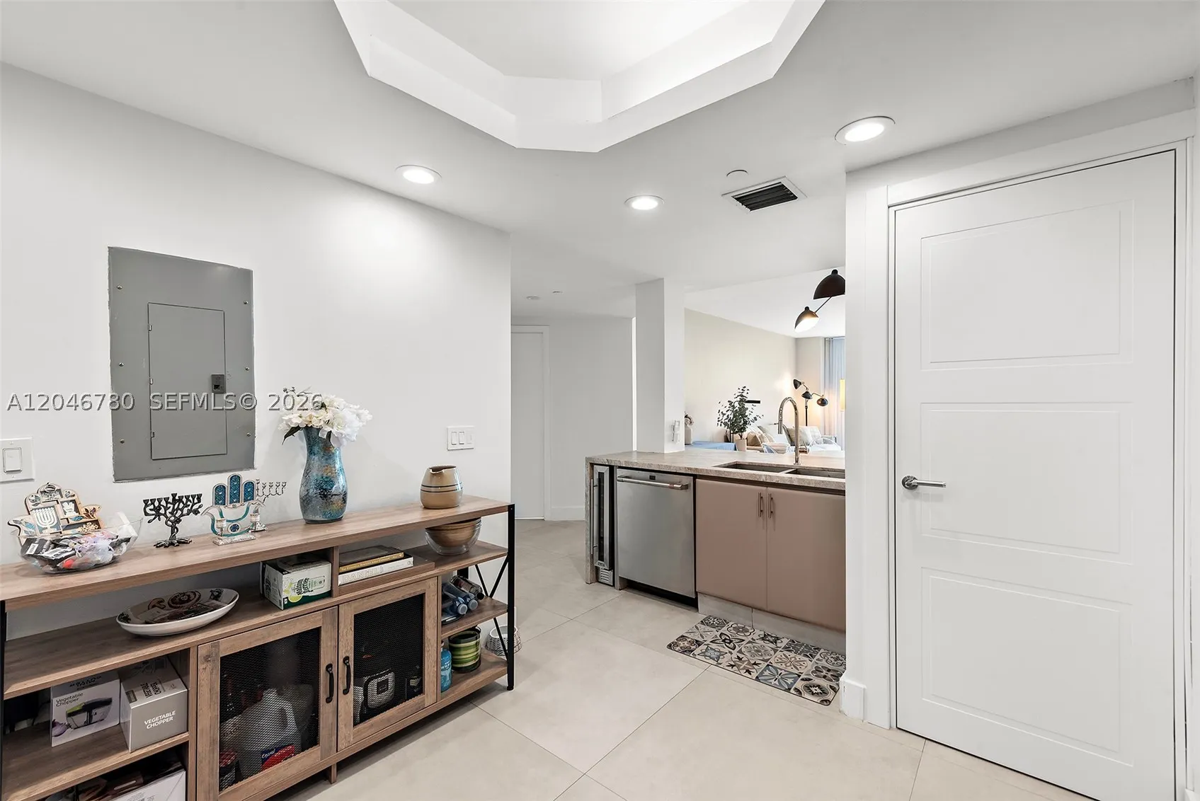 9595 Collins Ave #N10F