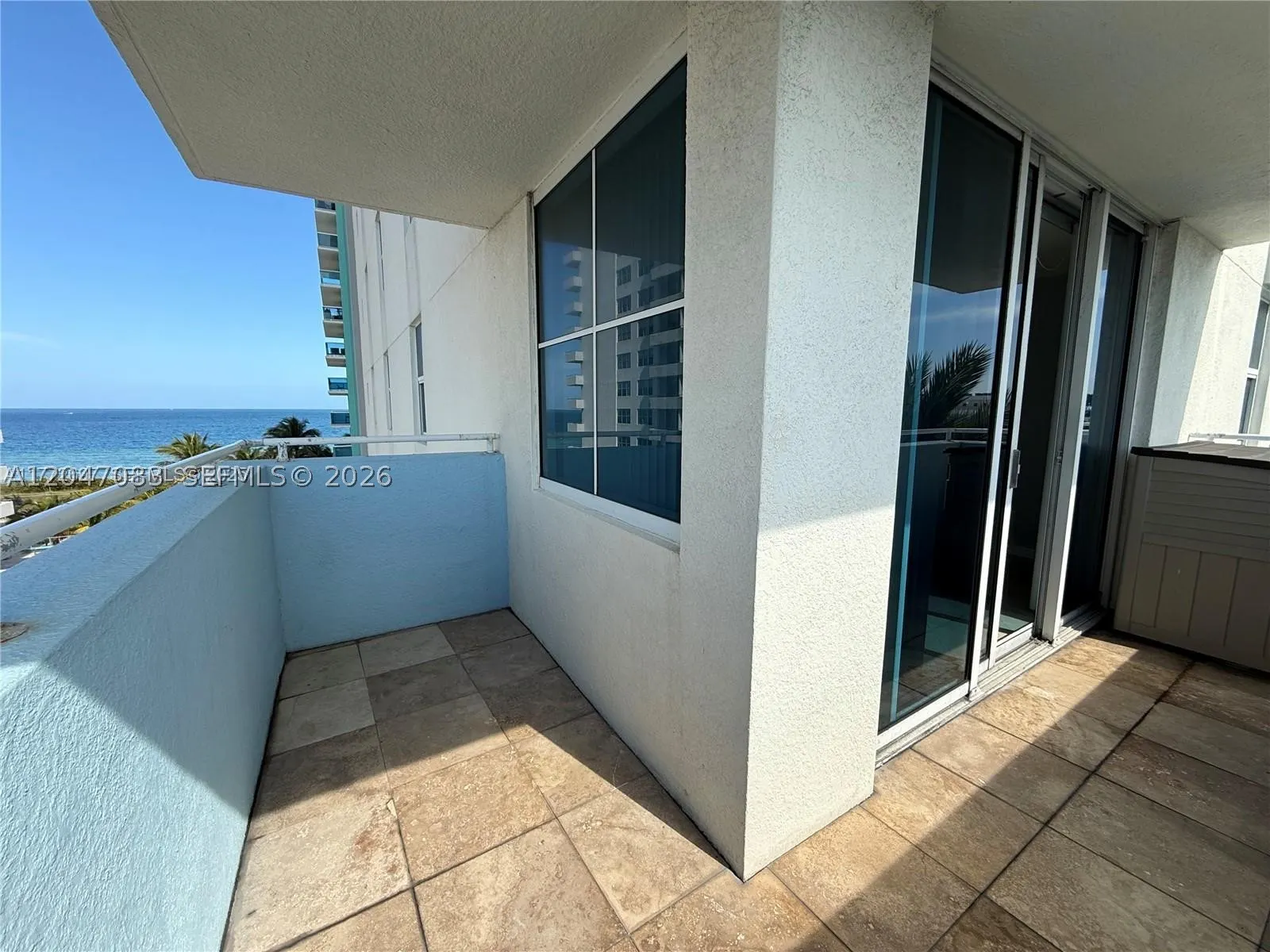 9201 Collins Ave #521
