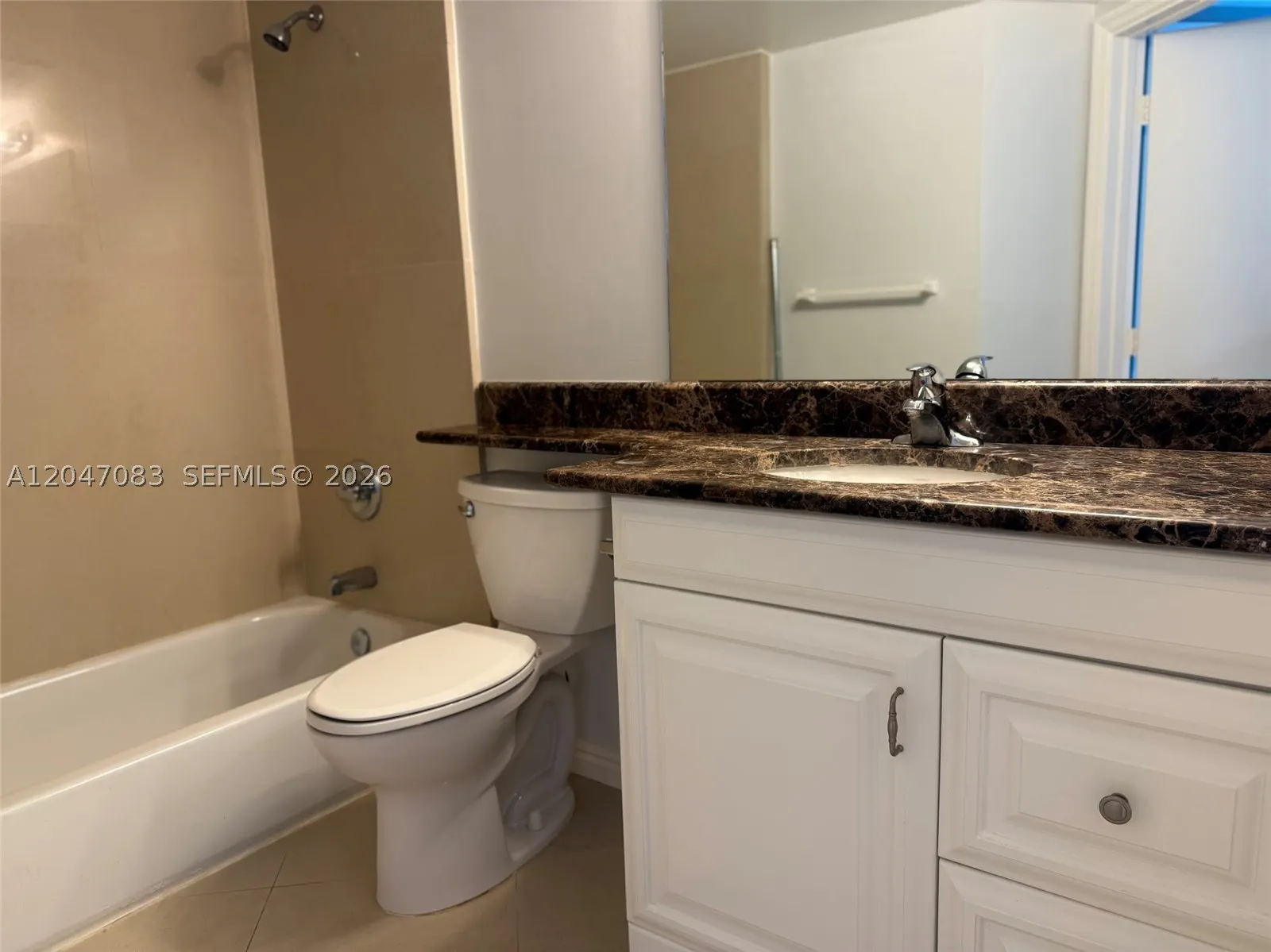9201 Collins Ave #521