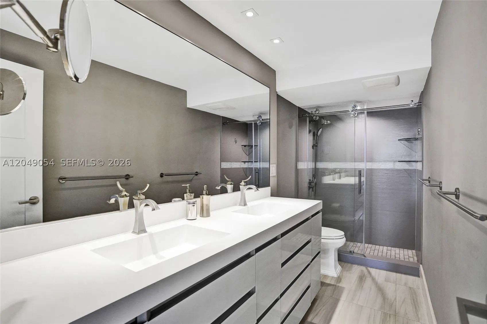 10275 Collins Ave #1116