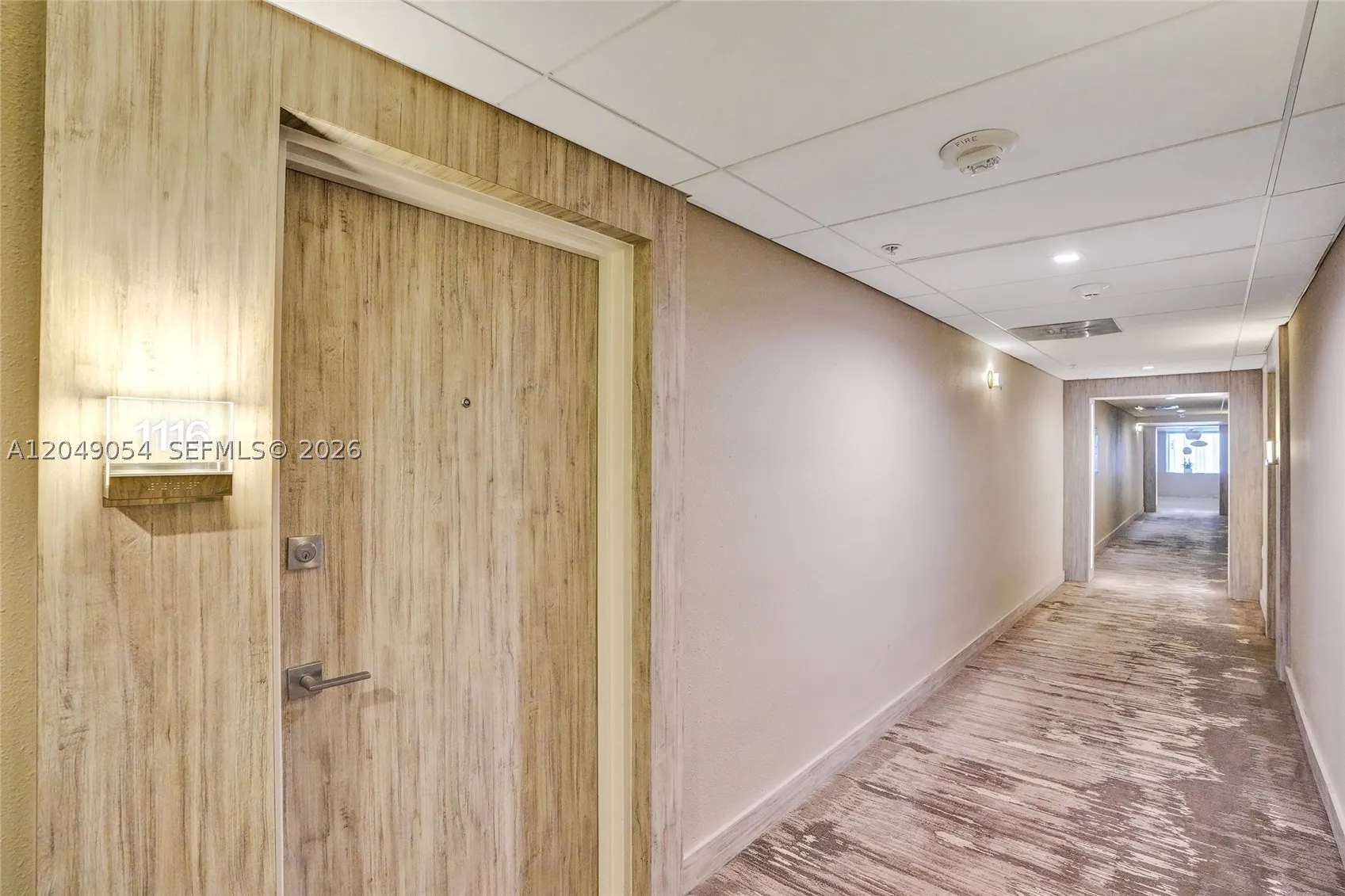 10275 Collins Ave #1116