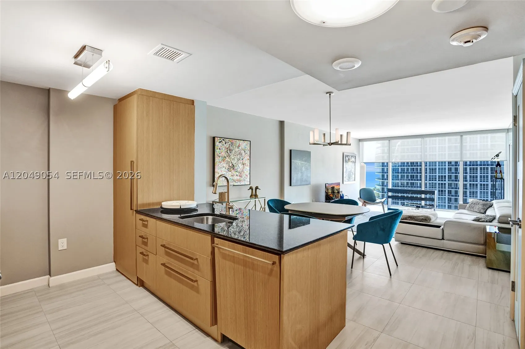 10275 Collins Ave #1116