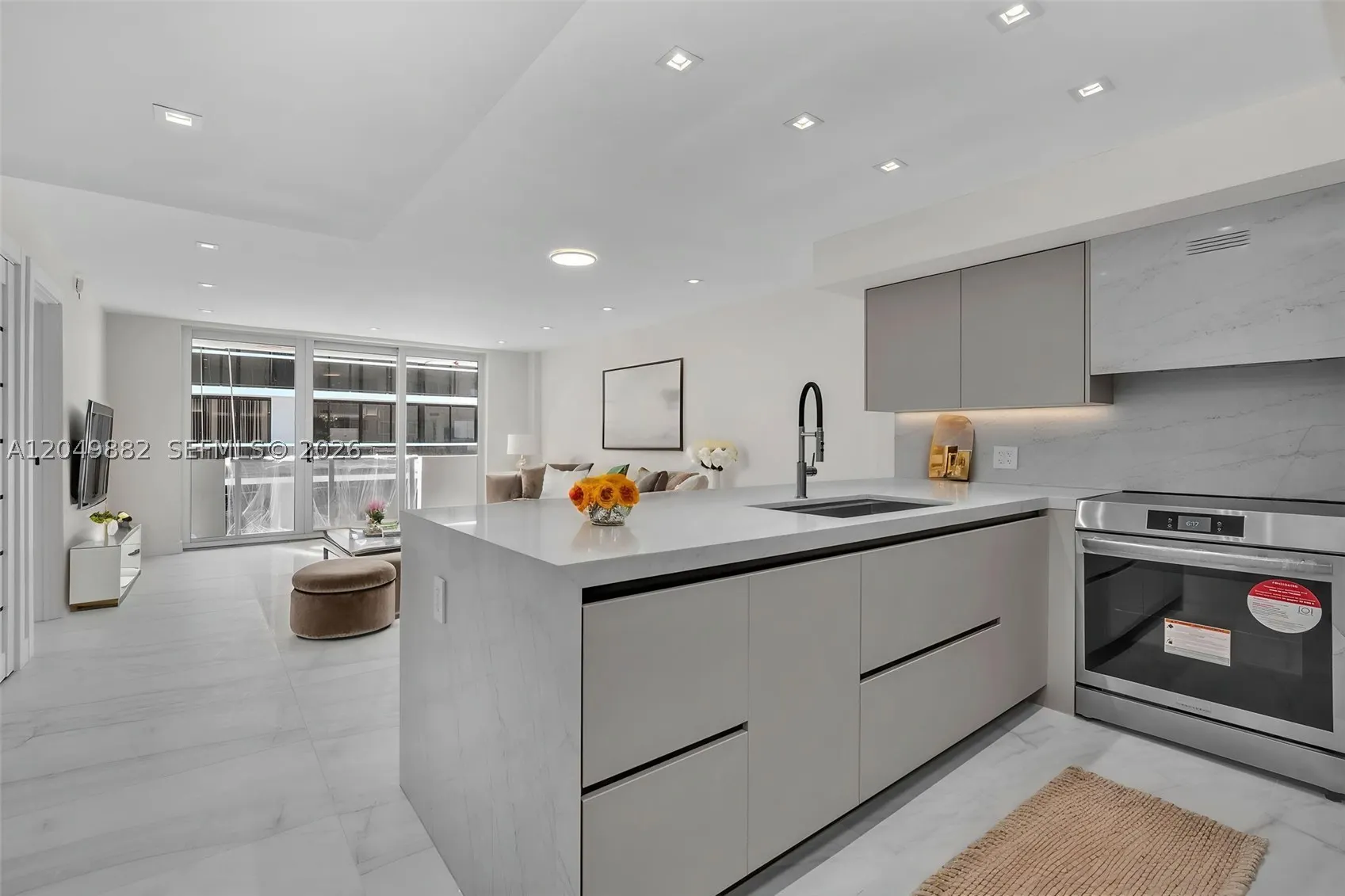 9499 Collins Ave #1009