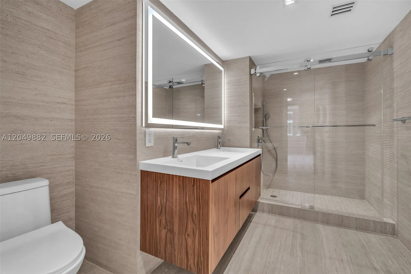9499 Collins Ave #1009
