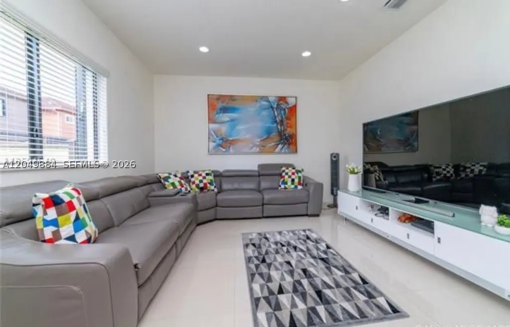 16588 SW 44 Street