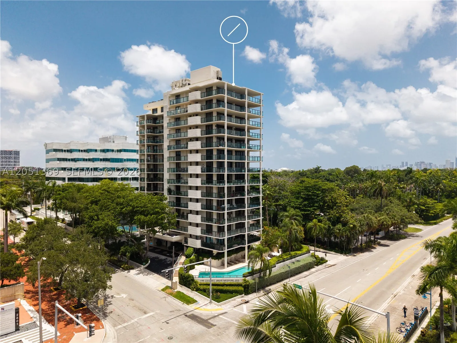 2575 S Bayshore Dr #5B