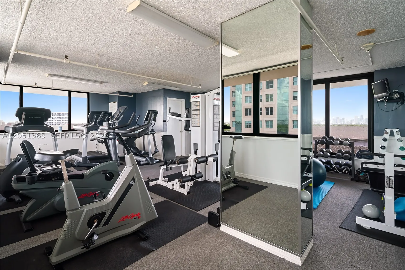 2575 S Bayshore Dr #5B