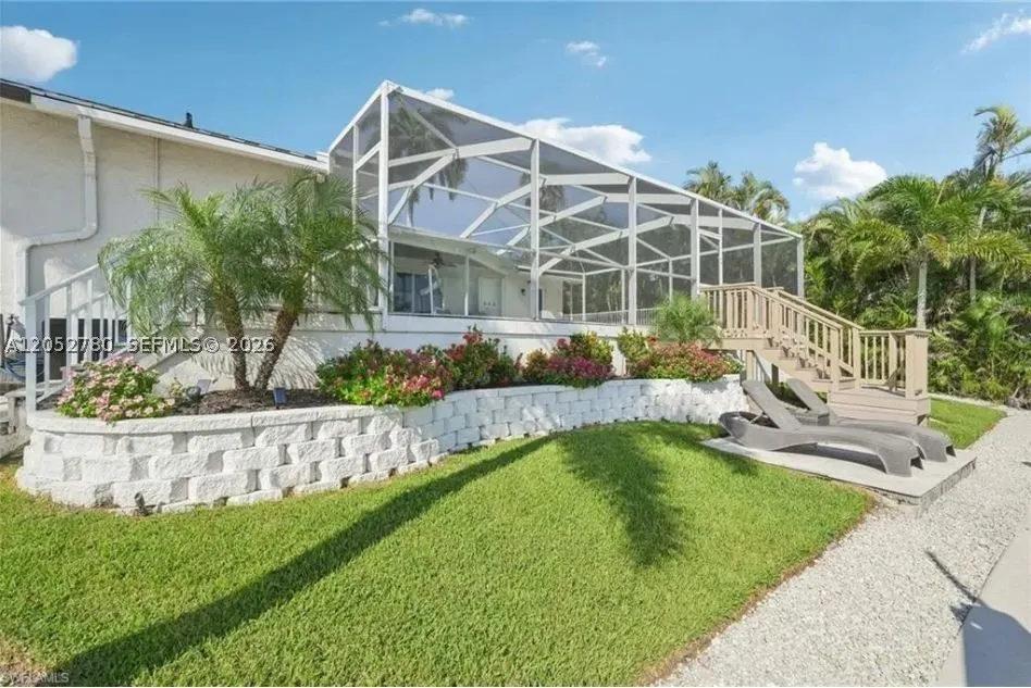 444 N Barfield Dr