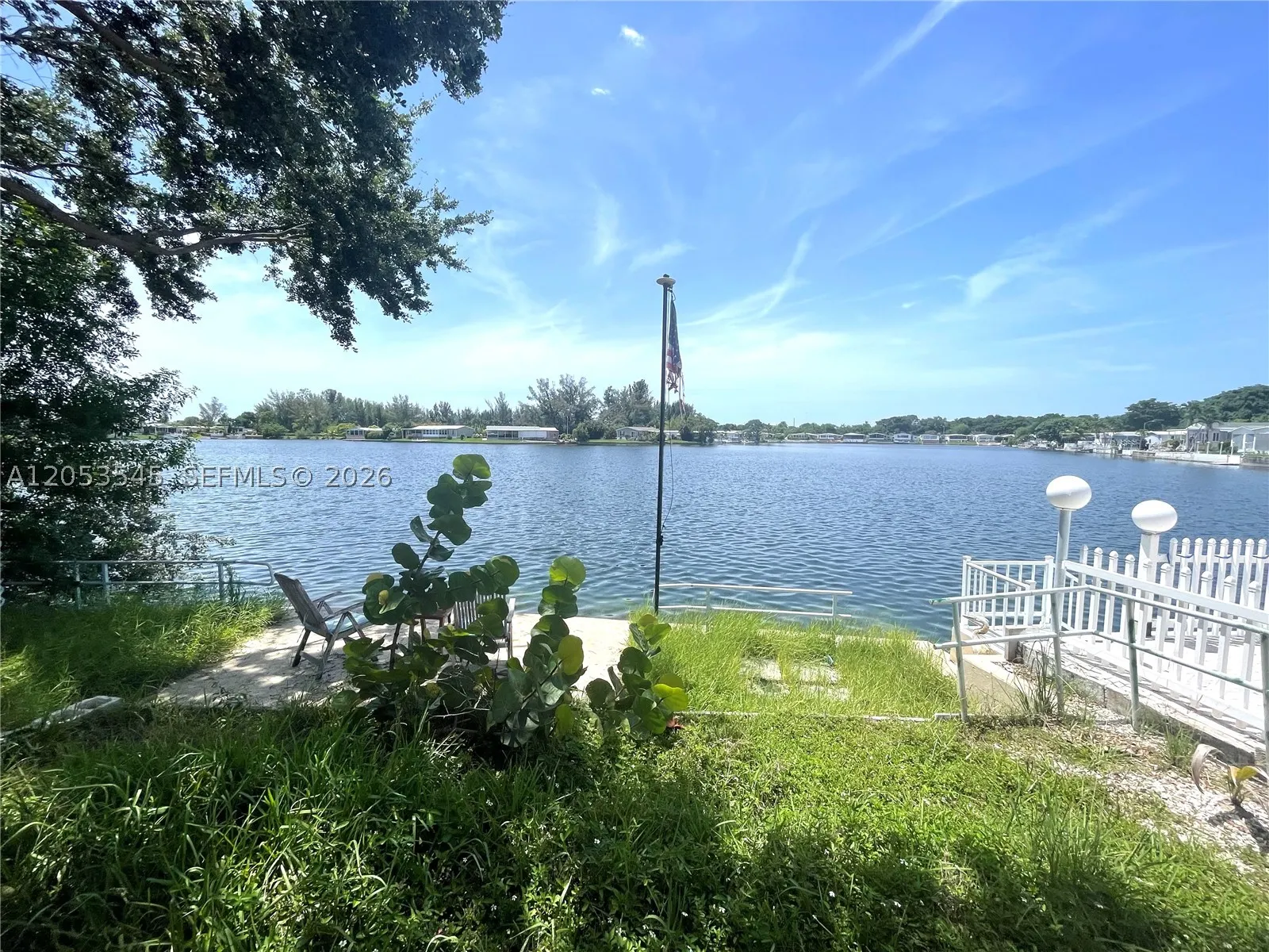 3070 Cove Dr
