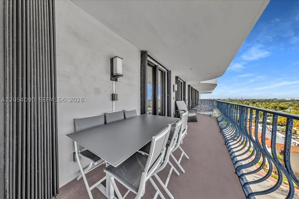 8877 Collins Ave #PH-2