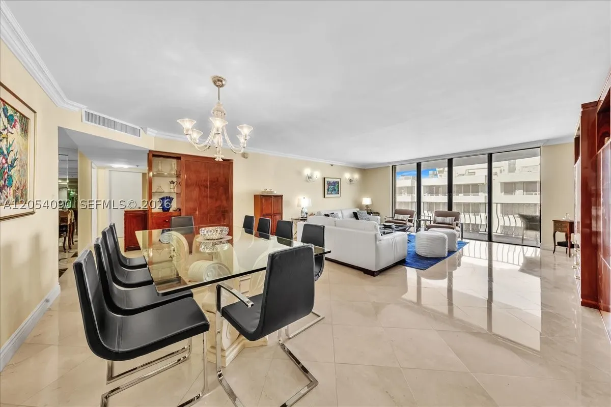 8877 Collins Ave #PH-2