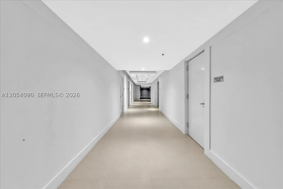 8877 Collins Ave #PH-2