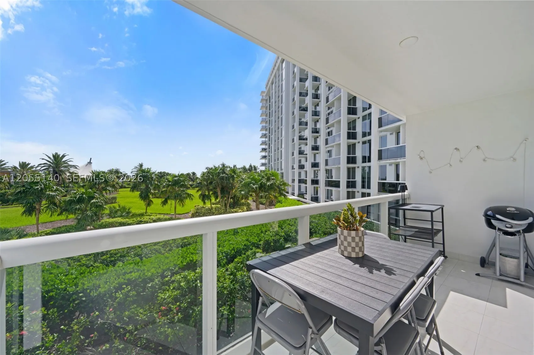 10275 Collins Ave #334