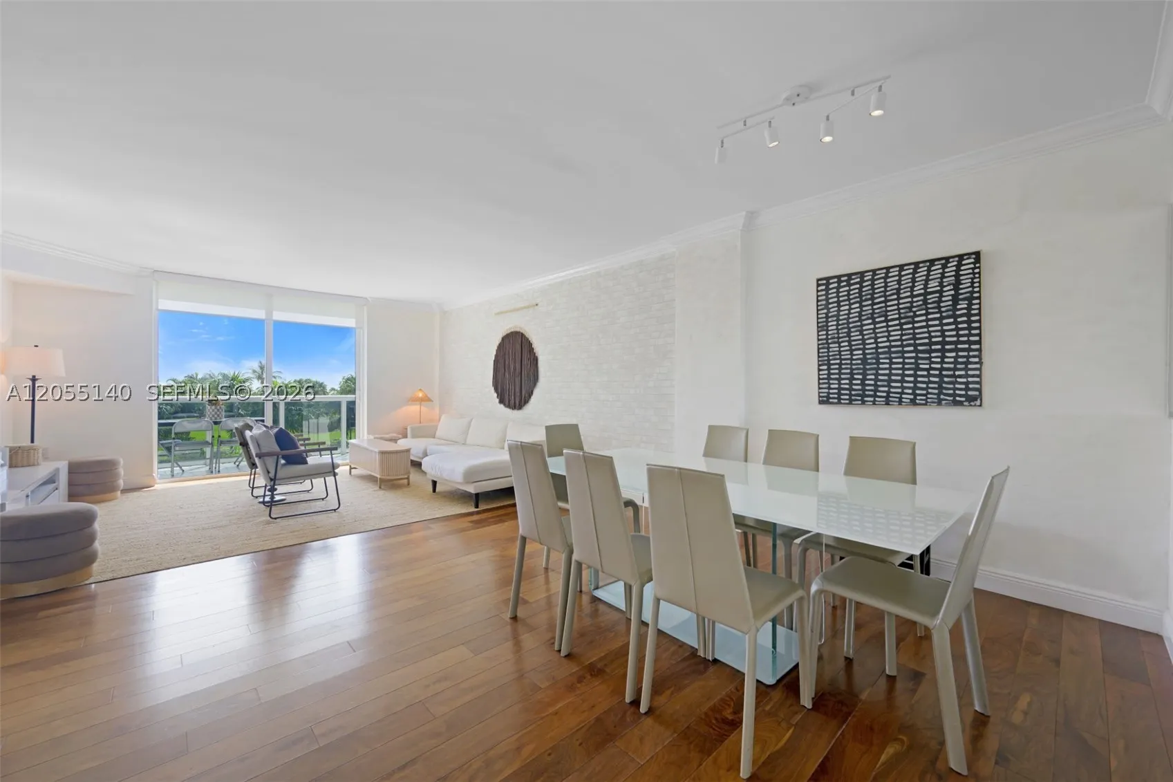 10275 Collins Ave #334