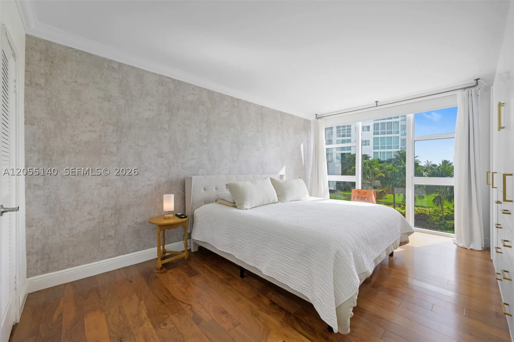 10275 Collins Ave #334